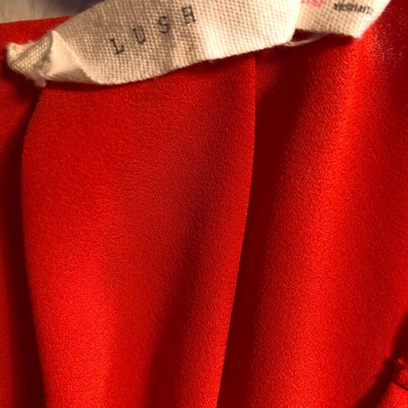 Red top - Picture 4 of 4